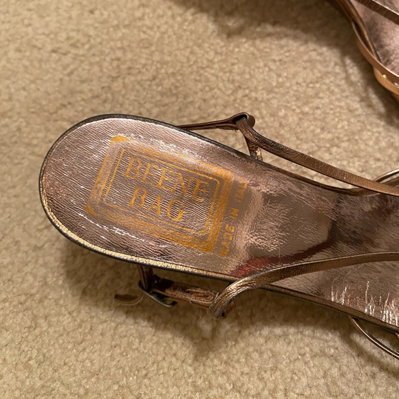 Beene Bag Vintage Strappy Wedge Gold Size 7 - Picture 4 of 6